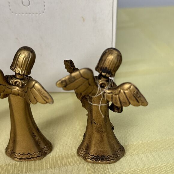 Vintage Hard Plastic Musical Angel Ornament Trio Made in British Hong Kong - Picture 10 of 13